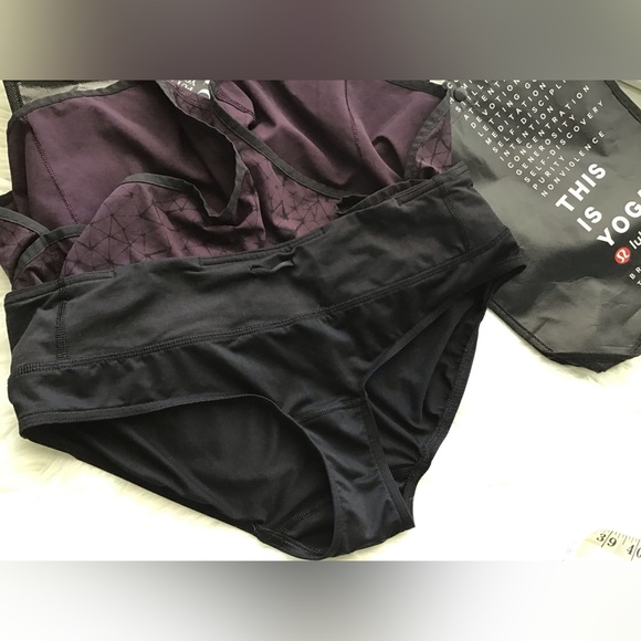 Lululemon Run: Speed Short *4-way Stretch in Star Crushed Black Cherry - Picture 9 of 10